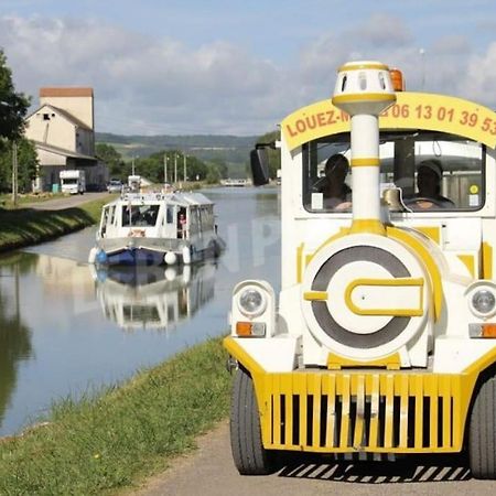 Spacieuse Maison De Mamie ! Pouilly-en-Auxois Zewnętrze zdjęcie