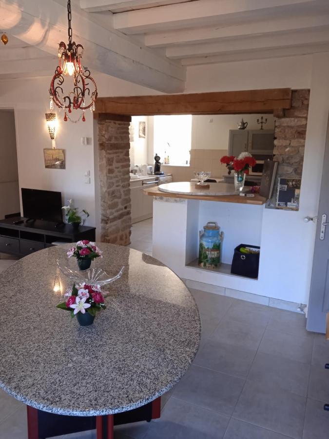 Spacieuse Maison De Mamie ! Pouilly-en-Auxois Zewnętrze zdjęcie